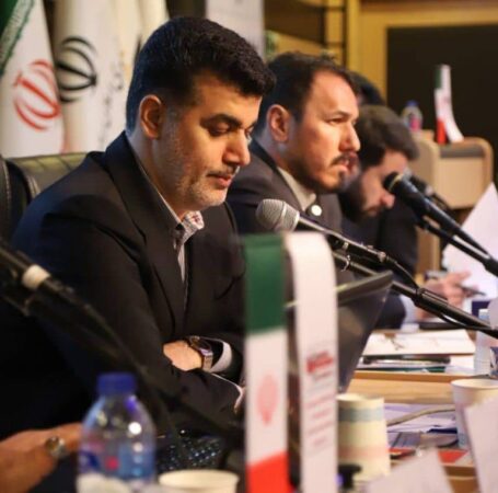 عملکرد فولاد اکسین در سودآوری و جهش تولید، شایسته تقدیر است / فولادمردان اکسینی تجلیبخش امید در کشور هستند عملکرد فولاد اکسین در سودآوری و جهش تولید، شایسته تقدیر است / فولادمردان اکسینی تجلیبخش امید در کشور هستند