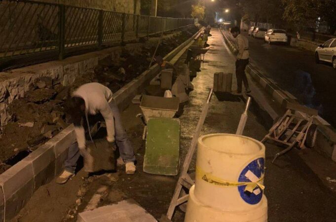 تردد ایمن شهروندان با احداث پیادهرو در خیابان درکه تردد ایمن شهروندان با احداث پیادهرو در خیابان درکه