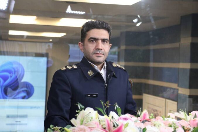 برخورد قاطع پلیس راهور تهران با سرویسهای مدارس فاقد برچسب تأییدیه سامانه سپند برخورد قاطع پلیس راهور تهران با سرویسهای مدارس فاقد برچسب تأییدیه سامانه سپند