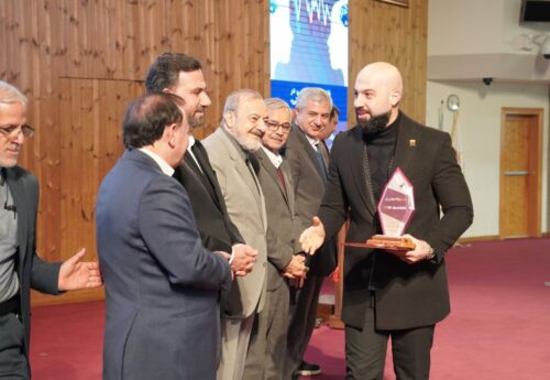 مدیر روابط عمومی فولاد خوزستان، مدیر برتر روابط عمومی های کشور شد مدیر روابط عمومی فولاد خوزستان، مدیر برتر روابط عمومی های کشور شد