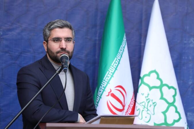 میدان و خیابان آزادی عطر و بوی دهه فجر به خود می گیرد میدان و خیابان آزادی عطر و بوی دهه فجر به خود می گیرد