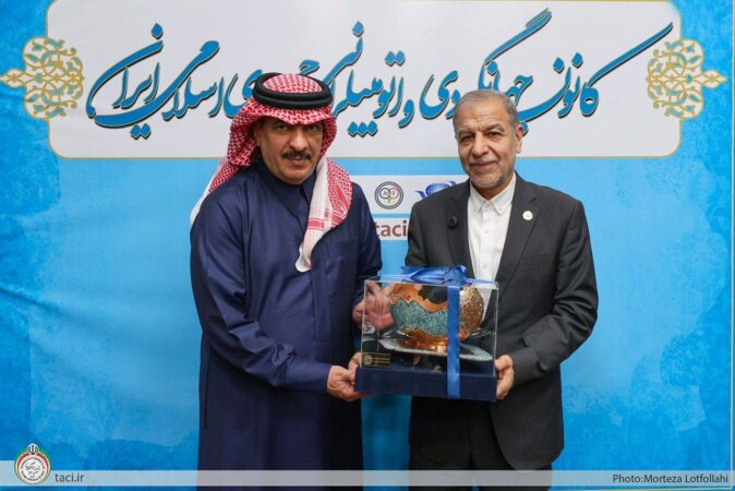 محمدحسین صوفی: اهمیت تاریخی راه زمینی میان ایران و عربستان به مانند راه ابریشم است محمدحسین صوفی: اهمیت تاریخی راه زمینی میان ایران و عربستان به مانند راه ابریشم است