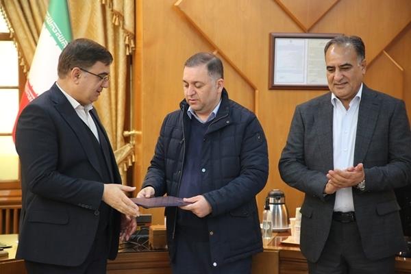 معارفه معاون تولید و رئیس مجتمع پتروشیمی شازند معارفه معاون تولید و رئیس مجتمع پتروشیمی شازند