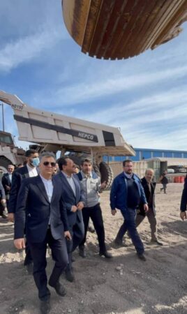بازدید وزیر صنعت از بزرگترین کارخانه کنسانترهسازی سنگ آهن شرق کشور بازدید وزیر صنعت از بزرگترین کارخانه کنسانترهسازی سنگ آهن شرق کشور