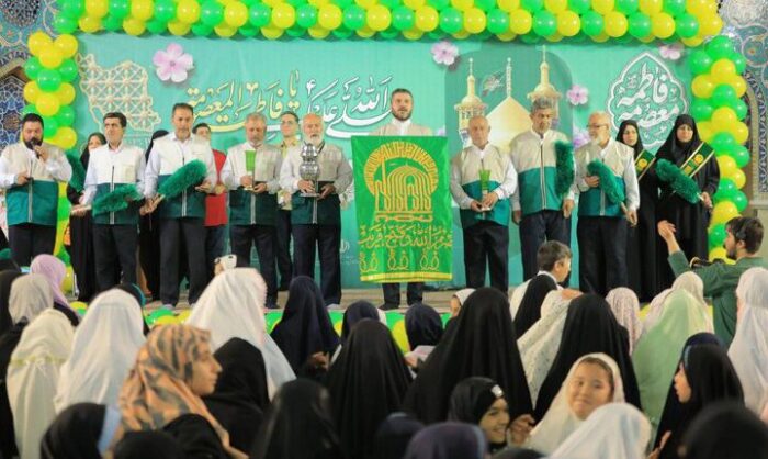 جشن بزرگ «ماه دختران ری» در حرم حضرت عبدالعظیم (ع) برگزار شد جشن بزرگ «ماه دختران ری» در حرم حضرت عبدالعظیم (ع) برگزار شد