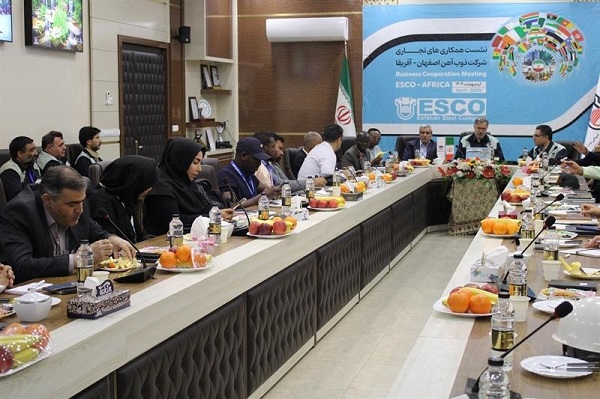 ذوب آهن اصفهان و تجار آفریقایی همکاریهای خود را توسعه میدهند ذوب آهن اصفهان و تجار آفریقایی همکاریهای خود را توسعه میدهند
