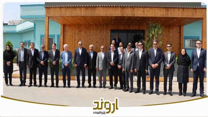 حرکت پتروشیمی اروند در مسیر توسعه مالی با همکاری بانک تجارت حرکت پتروشیمی اروند در مسیر توسعه مالی با همکاری بانک تجارت