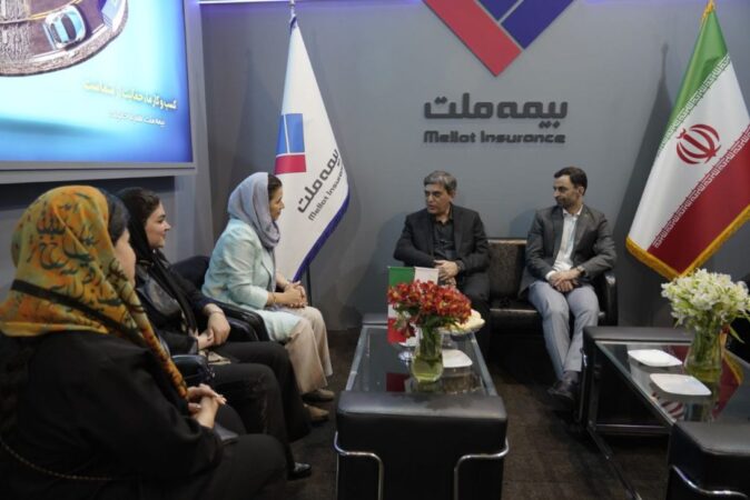 دیدار و گفتوگوی محمدرضا فرهادیپور با جمعی از نمایندگان شرکت بیمه ملت دیدار و گفتوگوی محمدرضا فرهادیپور با جمعی از نمایندگان شرکت بیمه ملت