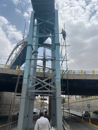 ساماندهی بزرگترین پل عابر پیاده شمال شرق تهران ساماندهی بزرگترین پل عابر پیاده شمال شرق تهران