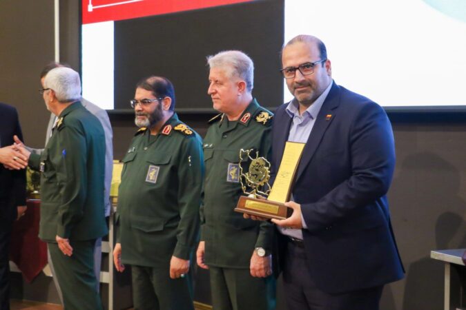 افتخارآفرینی فولاد خوزستان در نخستین جشنواره ملی اقتصاد مقاومتی افتخارآفرینی فولاد خوزستان در نخستین جشنواره ملی اقتصاد مقاومتی