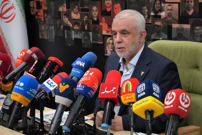 رئیس بنیاد شهید: خانوادههای شهدای حمله اخیر رژیم صهیونیستی تحت پوشش بیمه دی قرار میگیرند رئیس بنیاد شهید: خانوادههای شهدای حمله اخیر رژیم صهیونیستی تحت پوشش بیمه دی قرار میگیرند