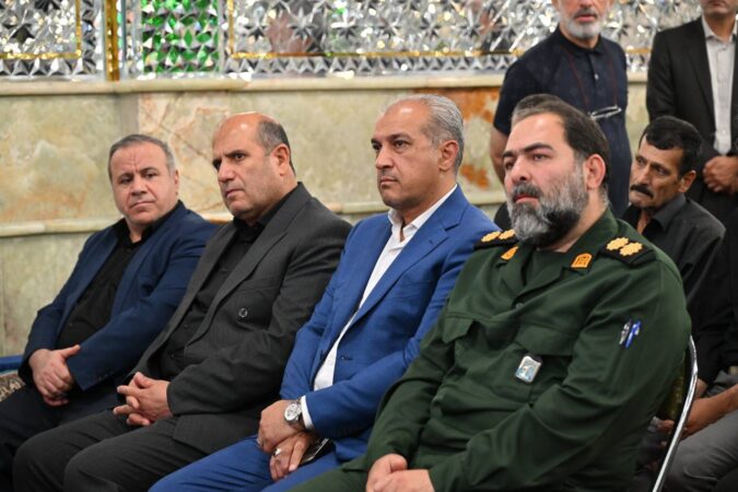 آیین گرامیداشت شهدای اقتدار ملی در منطقه یک؛ تجدید میثاق با آرمان شهدا در جوار امامزاده صالح (ع) آیین گرامیداشت شهدای اقتدار ملی در منطقه یک؛ تجدید میثاق با آرمان شهدا در جوار امامزاده صالح (ع)