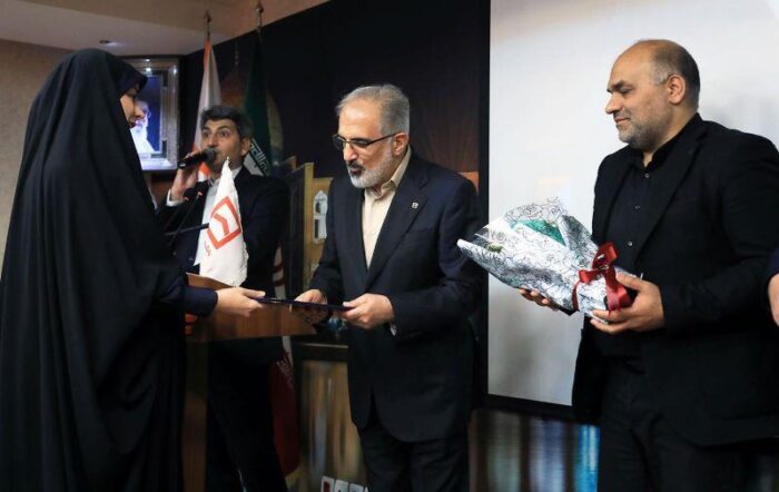 تقدیر مدیرعامل بانک مسکن از تلاش خبرنگاران در عرصه اطلاع رسانی/ تاکید بر نقش حیاتی خبرنگاران در آگاهی بخشی عمومی تقدیر مدیرعامل بانک مسکن از تلاش خبرنگاران در عرصه اطلاع رسانی/ تاکید بر نقش حیاتی خبرنگاران در آگاهی بخشی عمومی