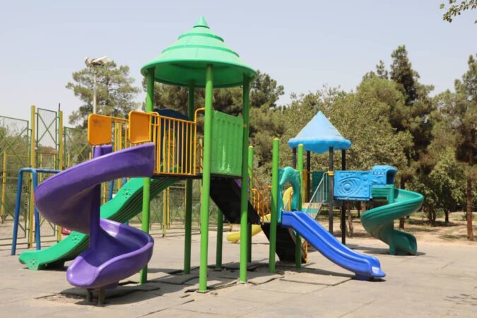 نصب ستهای بازی کودکان در بوستانهای منطقه ۱۹ در قالب طرح «من شهردارم» نصب ستهای بازی کودکان در بوستانهای منطقه ۱۹ در قالب طرح «من شهردارم»