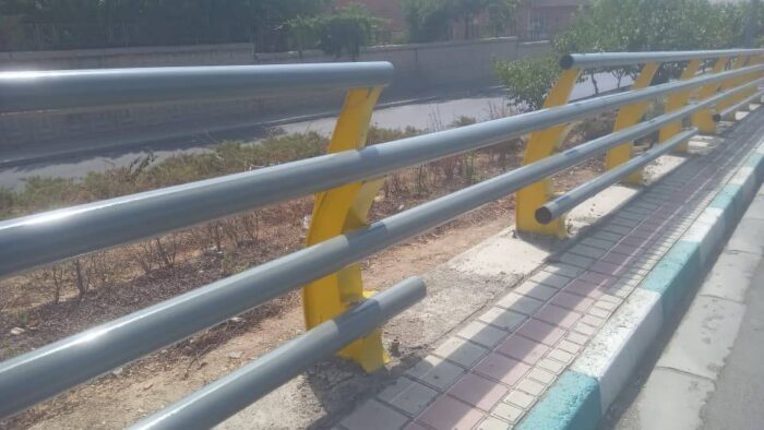 رنگآمیزی ۴۵۰۰ متر هندریل در بزرگراه شهید زینالدین رنگآمیزی ۴۵۰۰ متر هندریل در بزرگراه شهید زینالدین