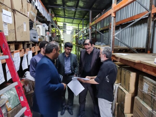 بازدید مدیرعامل اموالتملیکی از فرایند تعیین تکلیف کالاهای متروکه در فرودگاه امام خمینی بازدید مدیرعامل اموالتملیکی از فرایند تعیین تکلیف کالاهای متروکه در فرودگاه امام خمینی