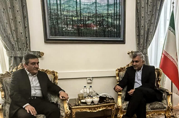 تمرکز بر توسعه تجارت مرزی؛ منطقه آزاد اروند و وزارت امور خارجه در مسیر همکاری مشترک تمرکز بر توسعه تجارت مرزی؛ منطقه آزاد اروند و وزارت امور خارجه در مسیر همکاری مشترک