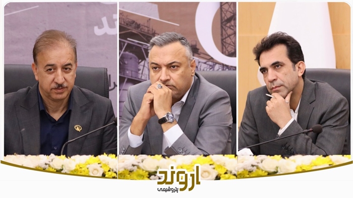 تقدیر مشتریان و مدیران انجمنهای صنعتی از مدیریت پتروشیمی اروند تقدیر مشتریان و مدیران انجمنهای صنعتی از مدیریت پتروشیمی اروند