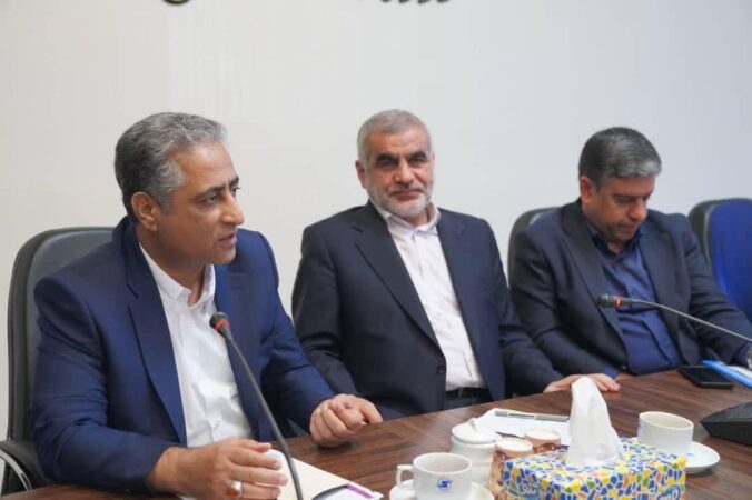 نشست مدیرعامل بانك صنعت و معدن با فعالان اقتصادی و صنعتگران اردبیل نشست مدیرعامل بانك صنعت و معدن با فعالان اقتصادی و صنعتگران اردبیل