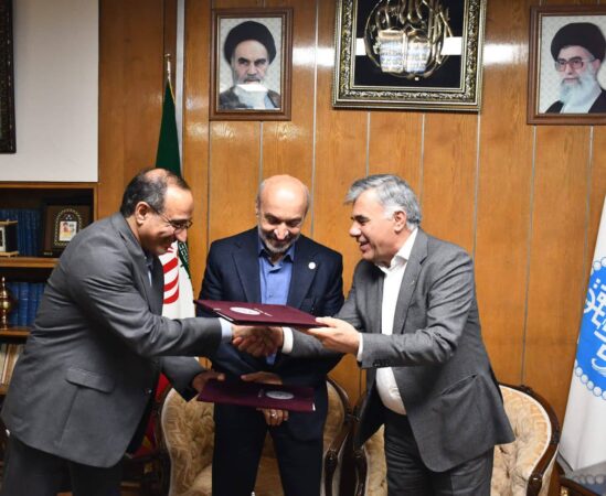 امضای تفاهمنامهای مشترک و با حضور رئیس دانشگاه تهران: فصل جدیدی در همکاریهای سازمان زمینشناسی و اکتشافات معدنی و دانشگاه تهران آغاز شد امضای تفاهمنامهای مشترک و با حضور رئیس دانشگاه تهران: فصل جدیدی در همکاریهای سازمان زمینشناسی و اکتشافات معدنی و دانشگاه تهران آغاز شد