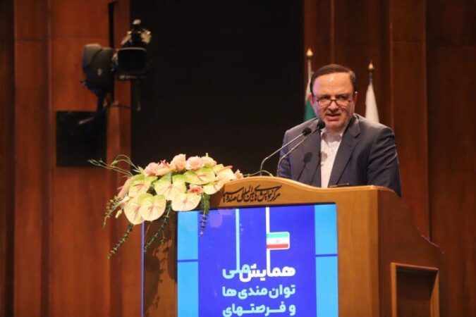 بازگشت مزیتهای قانونی و توسعه مناطق آزاد، راهبرد اصلی دولت چهاردهم بازگشت مزیتهای قانونی و توسعه مناطق آزاد، راهبرد اصلی دولت چهاردهم