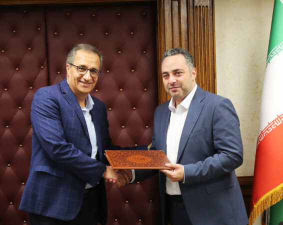 صابر امامی مدیرعامل گروه داده پردازی بانک پارسیان شد صابر امامی مدیرعامل گروه داده پردازی بانک پارسیان شد