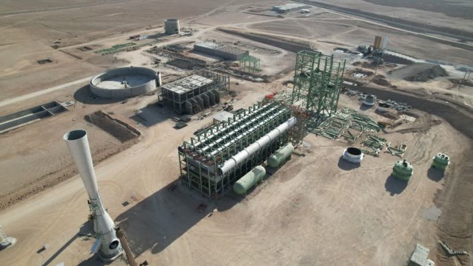 راهبرد مقابله با تحریم؛ جایگزینی تجهیزات داخلی به جای واردات در پروژه فولاد اقلید پارس راهبرد مقابله با تحریم؛ جایگزینی تجهیزات داخلی به جای واردات در پروژه فولاد اقلید پارس