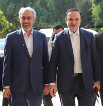 سفر وزیر اقتصاد با همراهی رضا مسرور به منطقه آزاد ارس