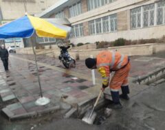 نیروها و تجهیزات خدمات شهری منطقه ۵ با شروع بارش‌ها در حالت آماده‌باش