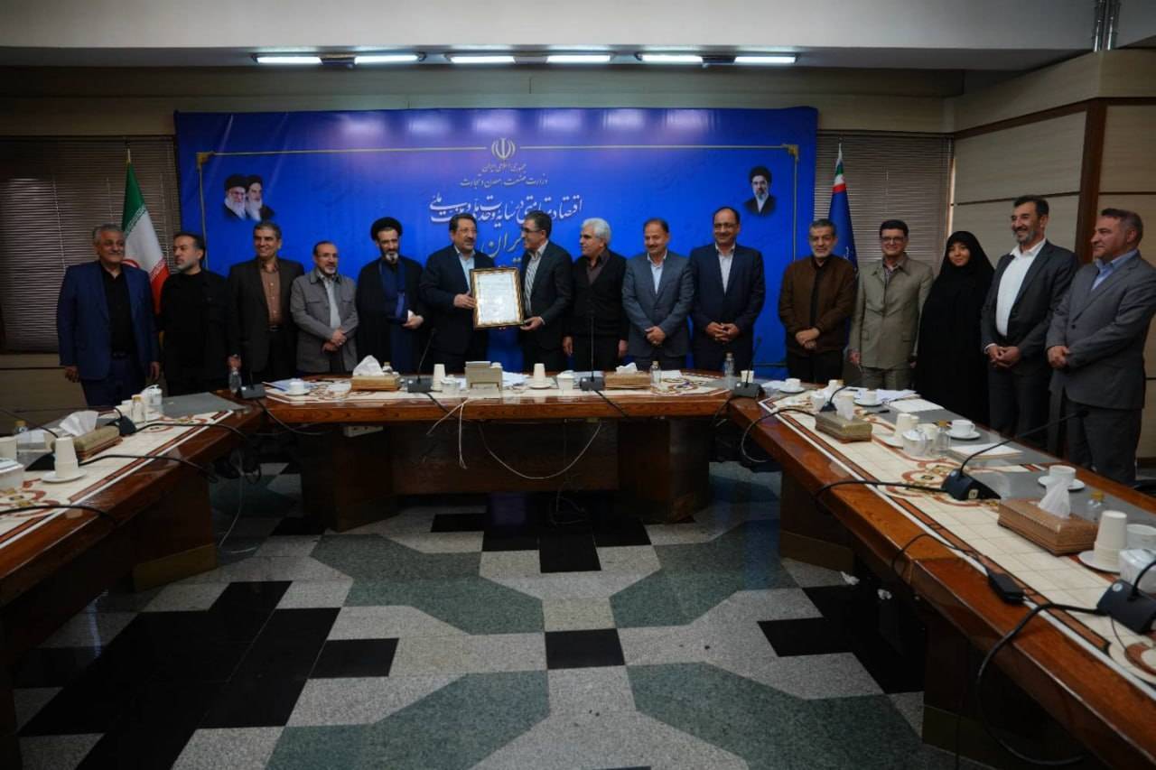 قدردانی کمیسیون صنایع و معادن مجلس از عملکرد مؤثر وزیر و معاونان صمت در جنگ تحمیلی