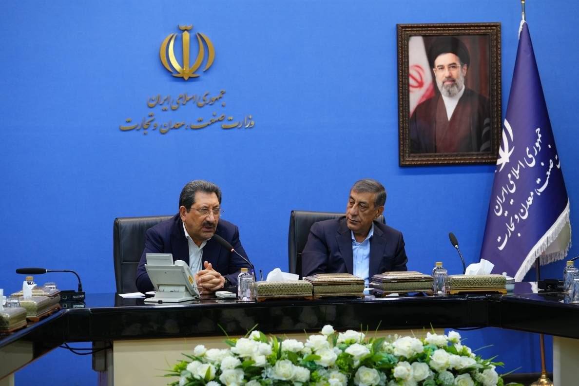 تقدیر معاون اجرایی رئیس جمهور از مجموعه وزات صمت/ حمایت‌های گسترده دولت برای پشتیبانی از واحدهای تولیدی آسیب‌دیده